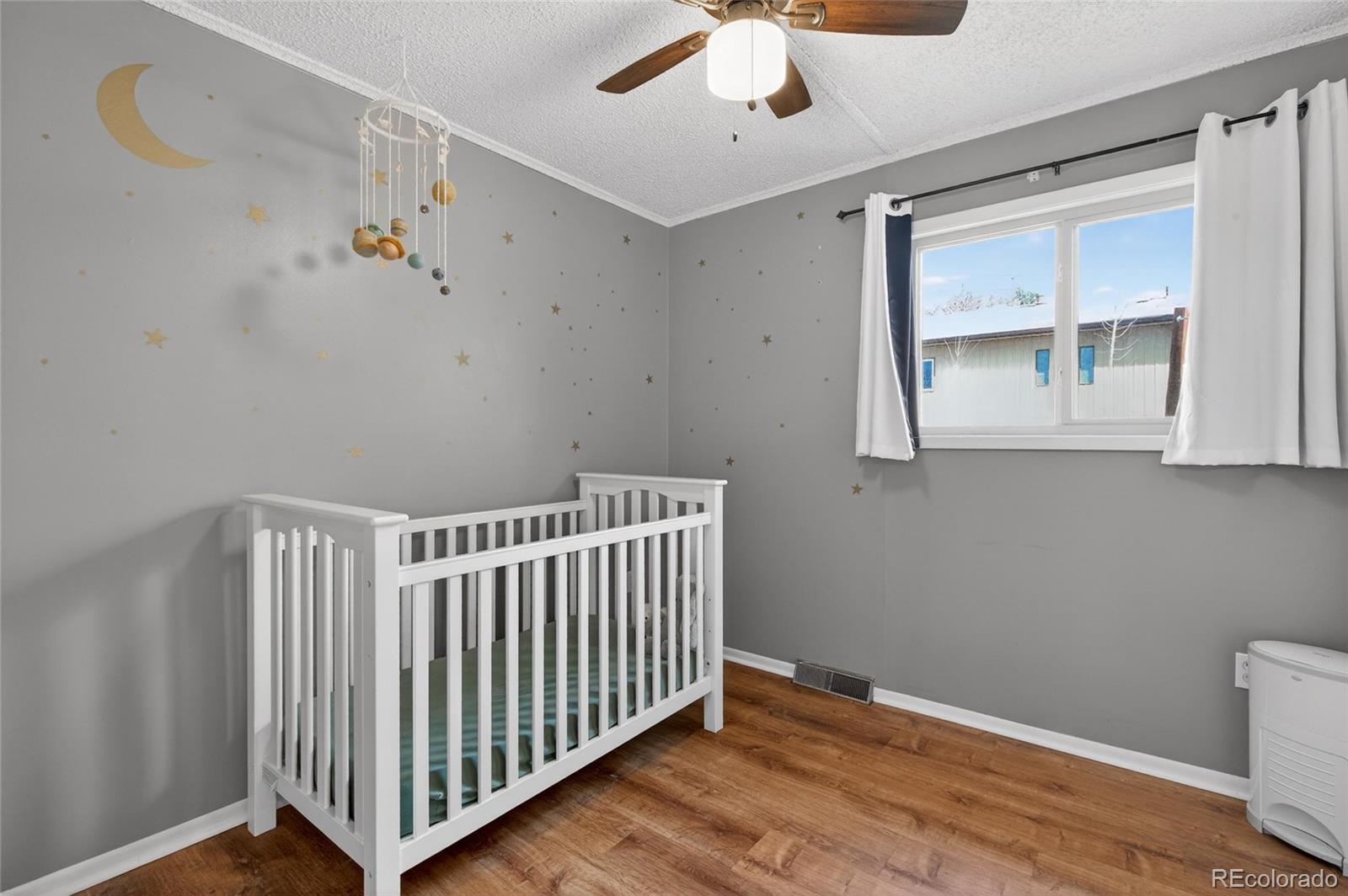 MLS Image #18 for 2861 s sheridan boulevard,denver, Colorado