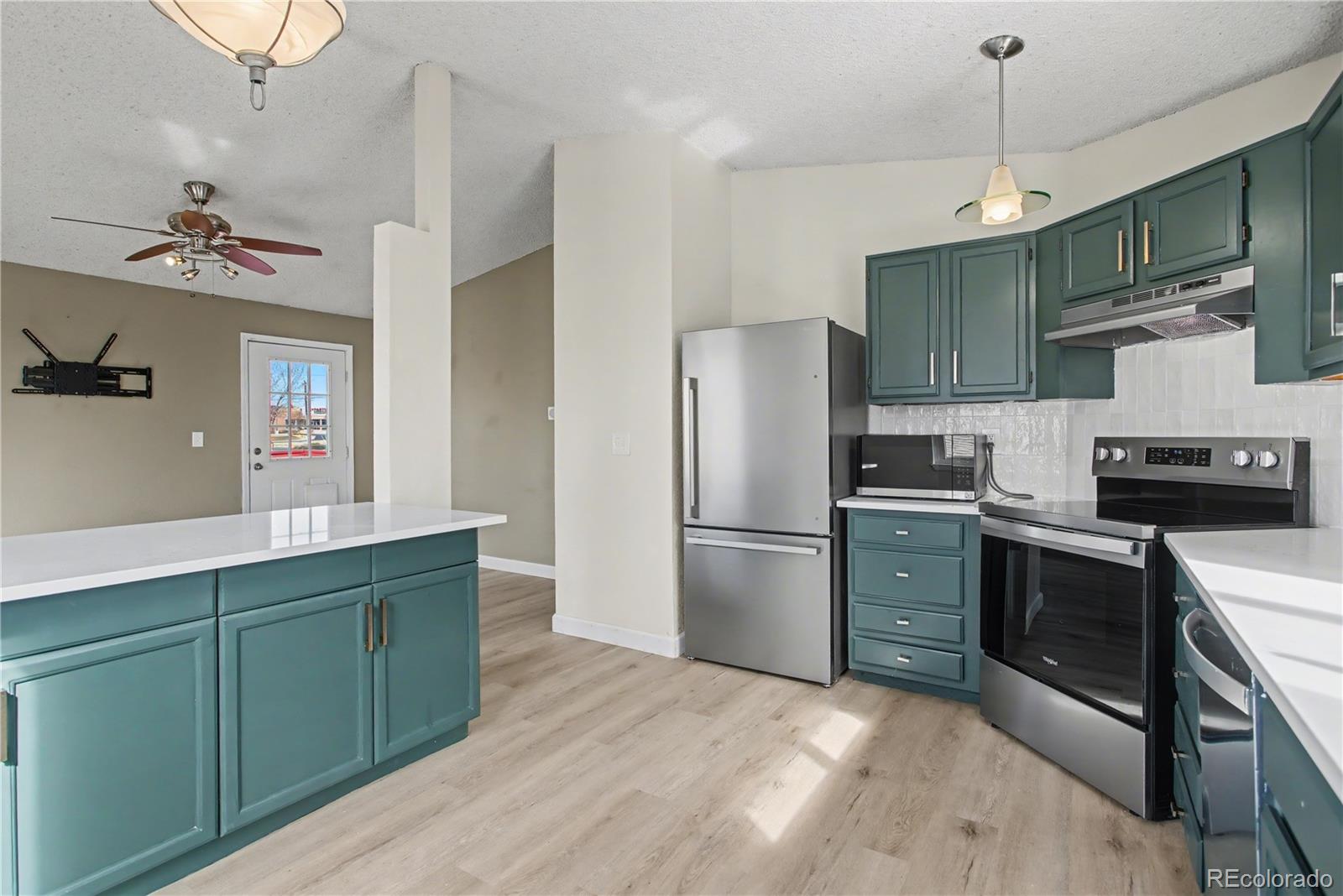 MLS Image #10 for 6169  zenobia court,arvada, Colorado