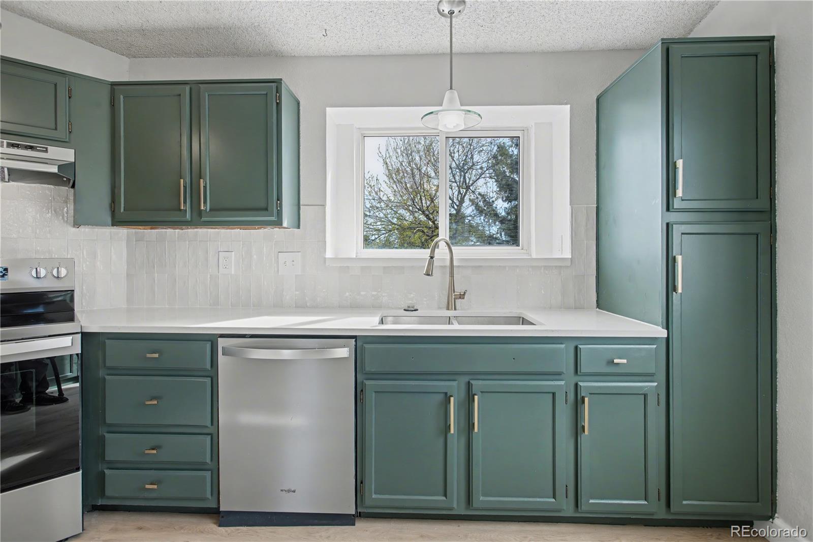 MLS Image #11 for 6169  zenobia court,arvada, Colorado