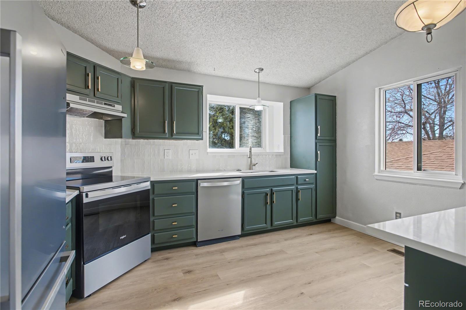 MLS Image #9 for 6169  zenobia court,arvada, Colorado