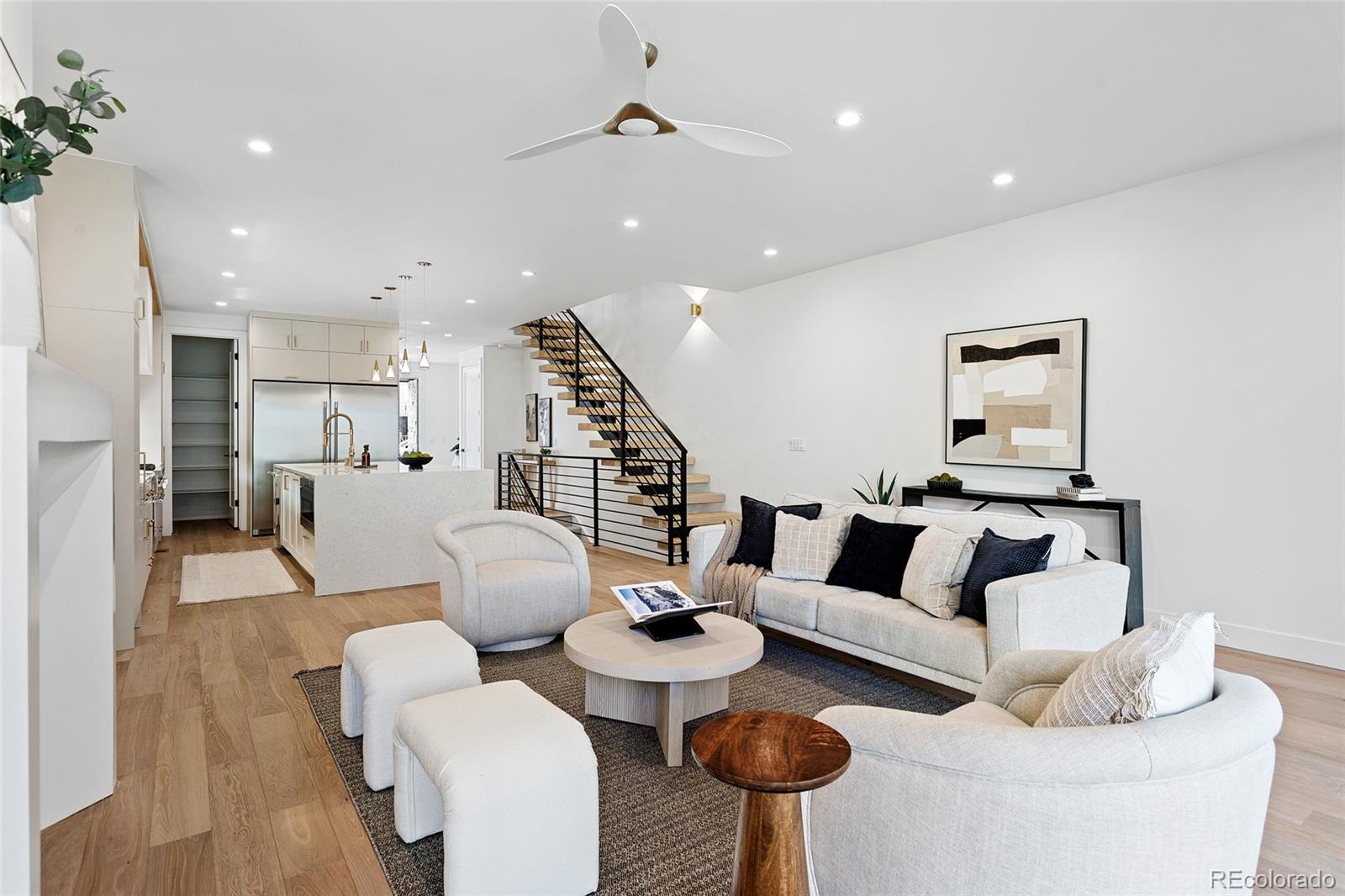 MLS Image #10 for 25 s jackson street,denver, Colorado
