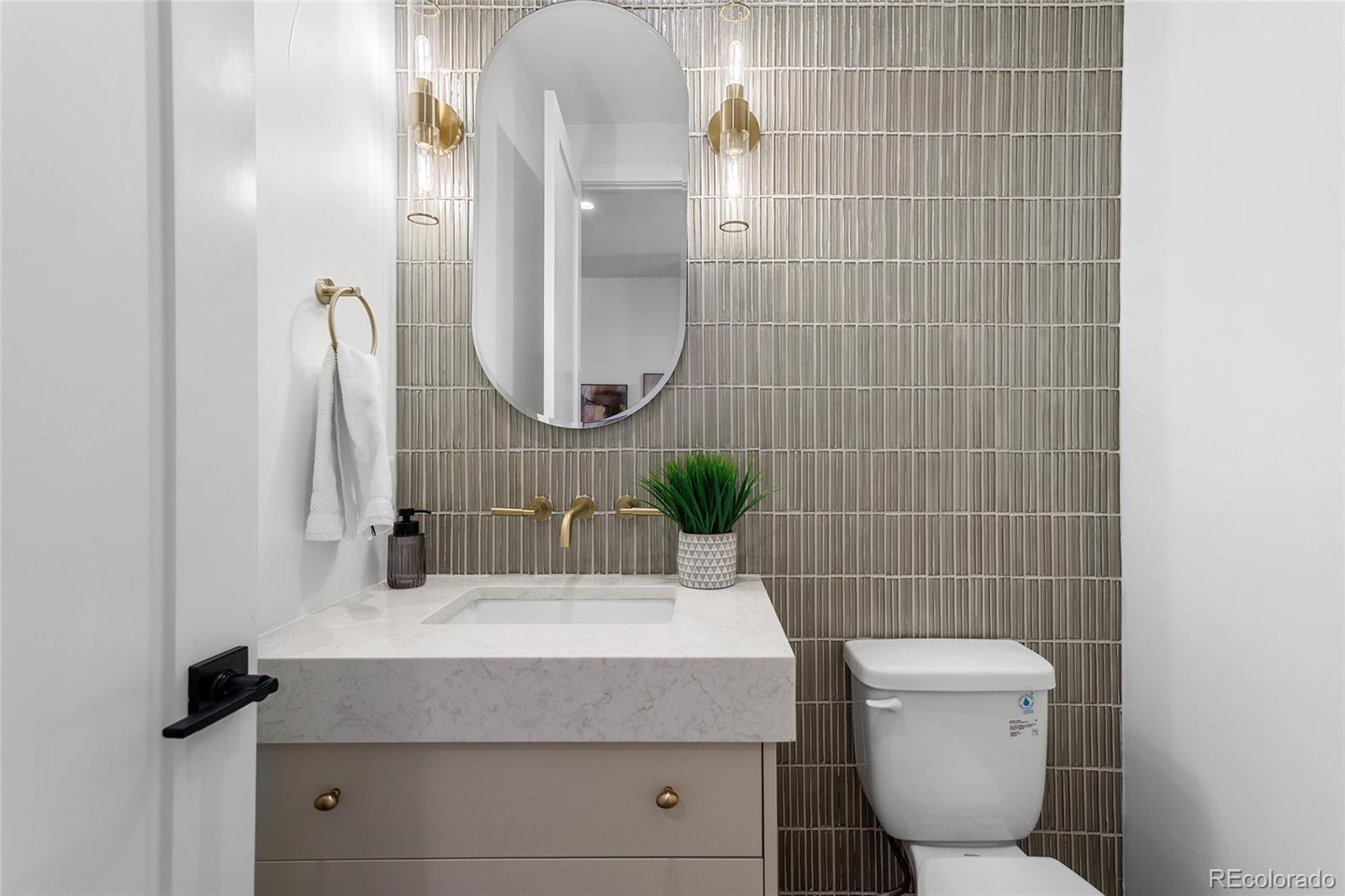 MLS Image #13 for 25 s jackson street,denver, Colorado