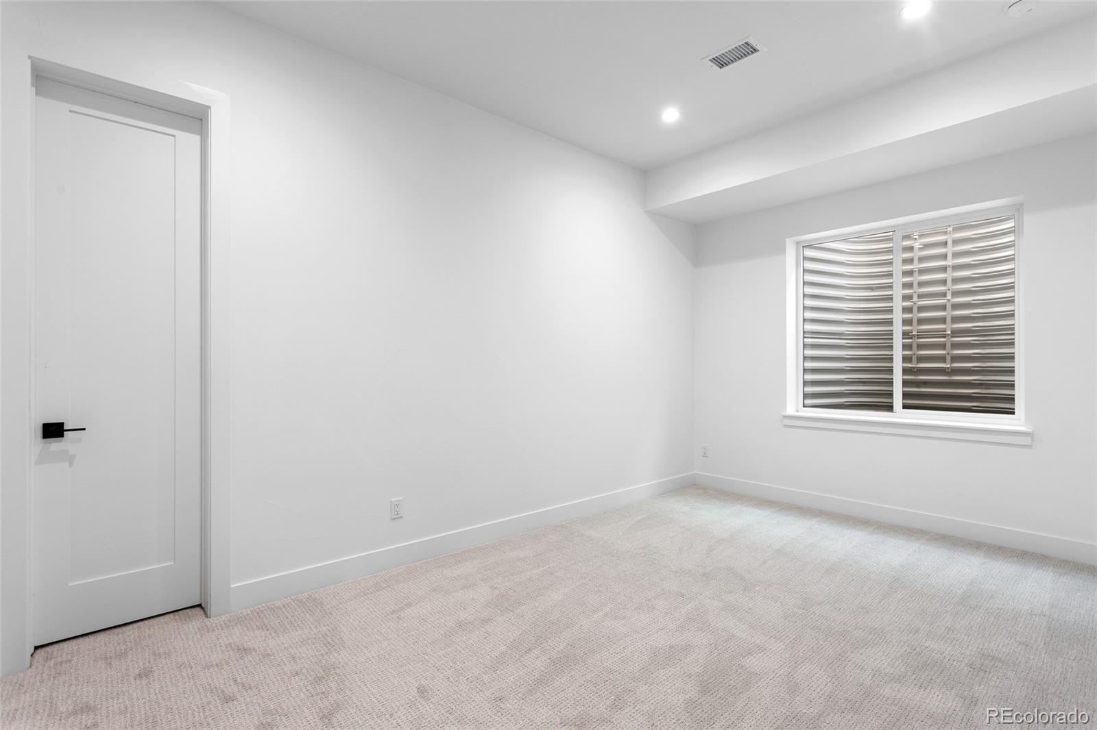 MLS Image #36 for 25 s jackson street,denver, Colorado