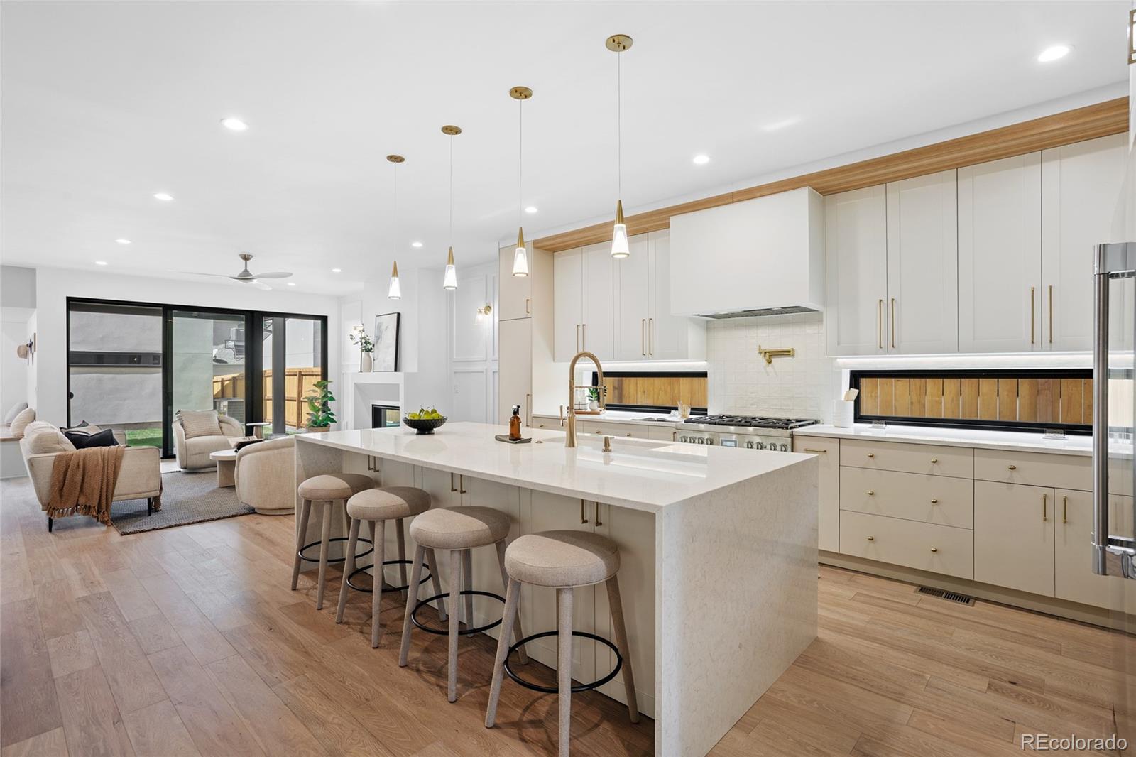 MLS Image #4 for 25 s jackson street,denver, Colorado