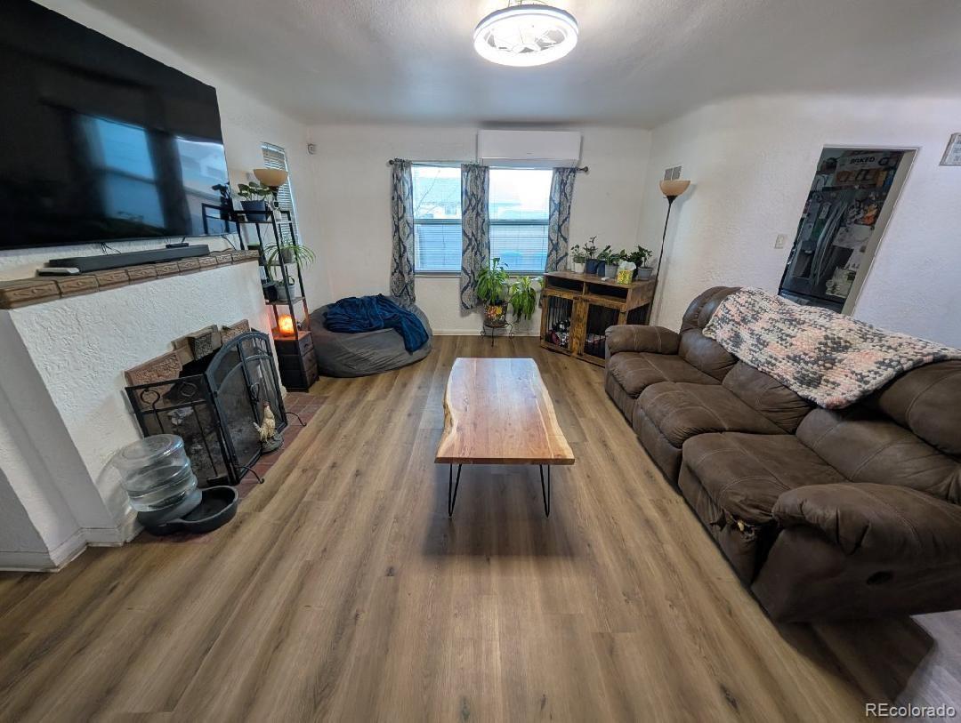 MLS Image #2 for 7201  dahlia street,commerce city, Colorado
