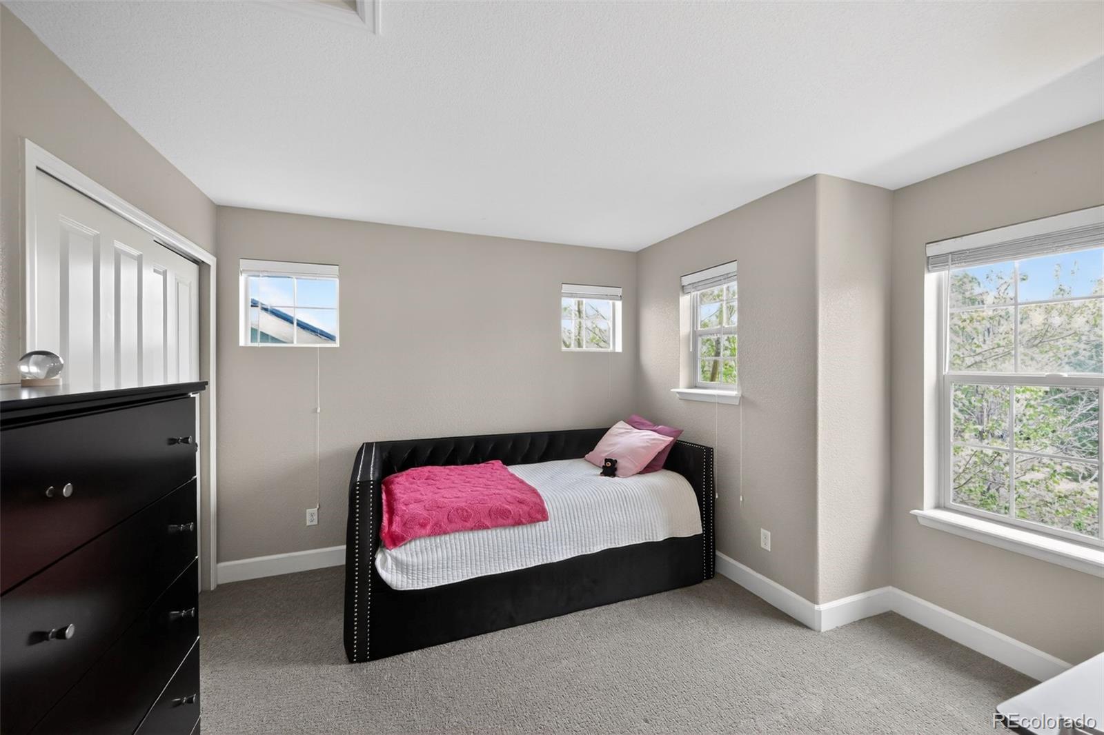 MLS Image #11 for 9077 e 35th avenue,denver, Colorado