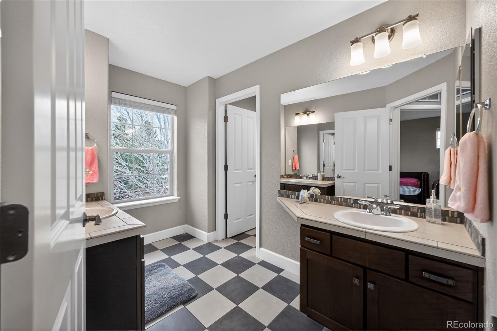 MLS Image #16 for 9077 e 35th avenue,denver, Colorado