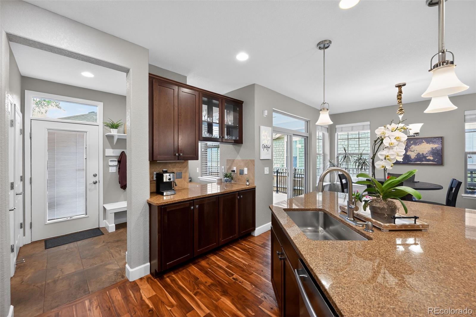 MLS Image #6 for 9077 e 35th avenue,denver, Colorado