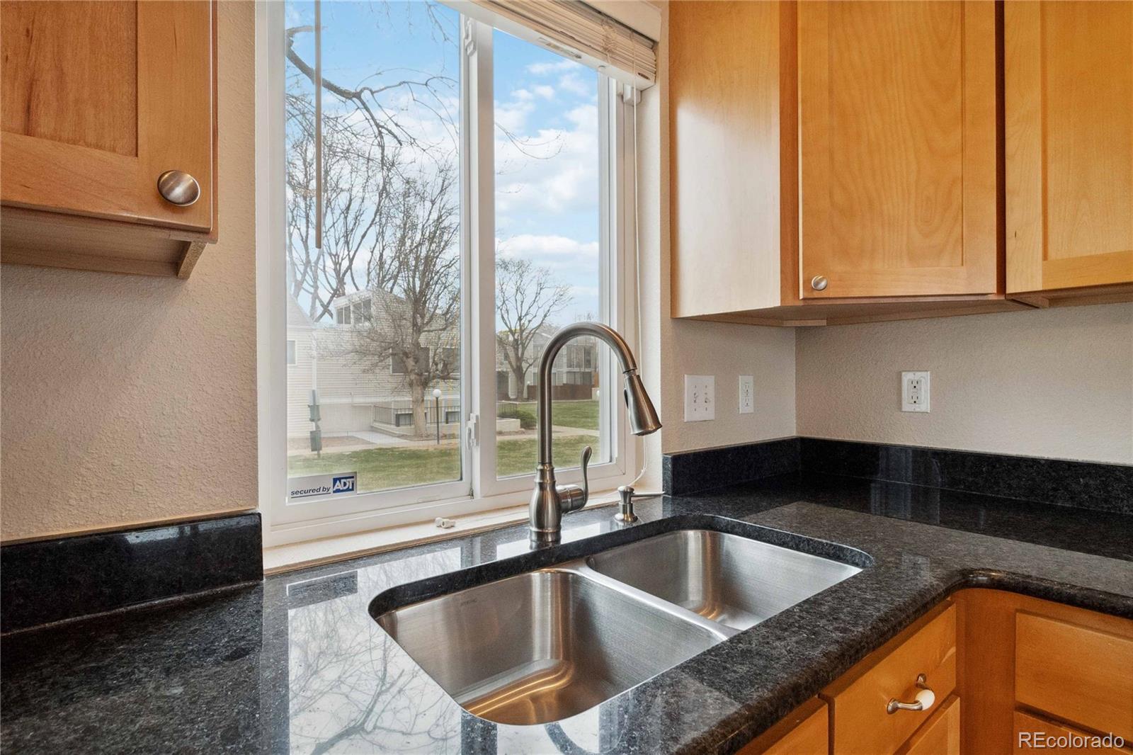 MLS Image #13 for 1050 s monaco parkway 42,denver, Colorado