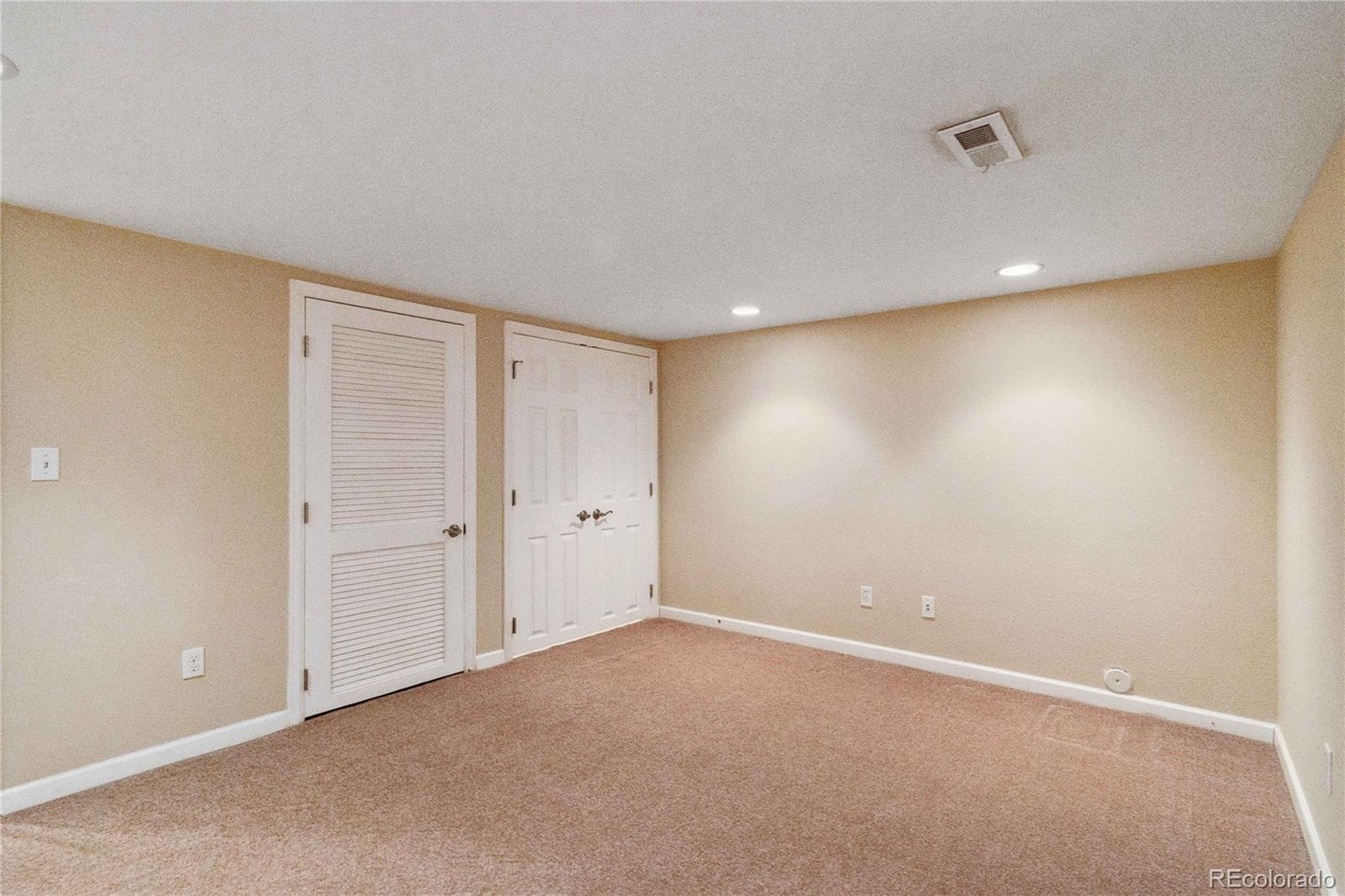 MLS Image #27 for 1050 s monaco parkway 42,denver, Colorado