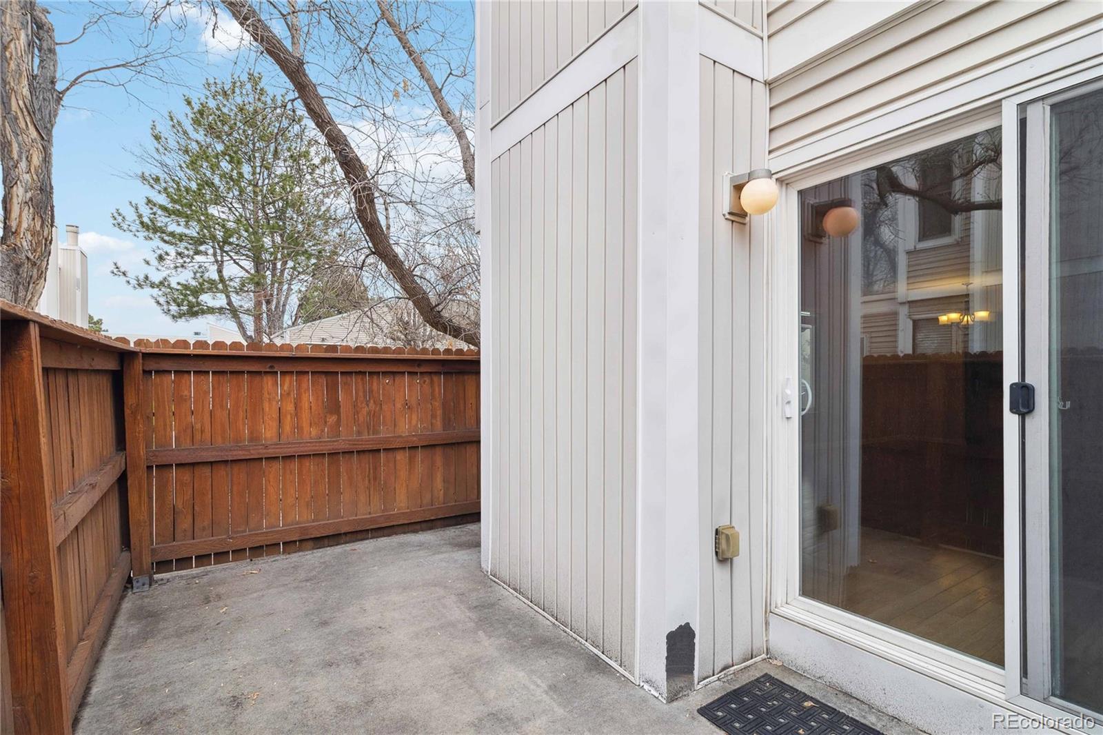 MLS Image #6 for 1050 s monaco parkway 42,denver, Colorado
