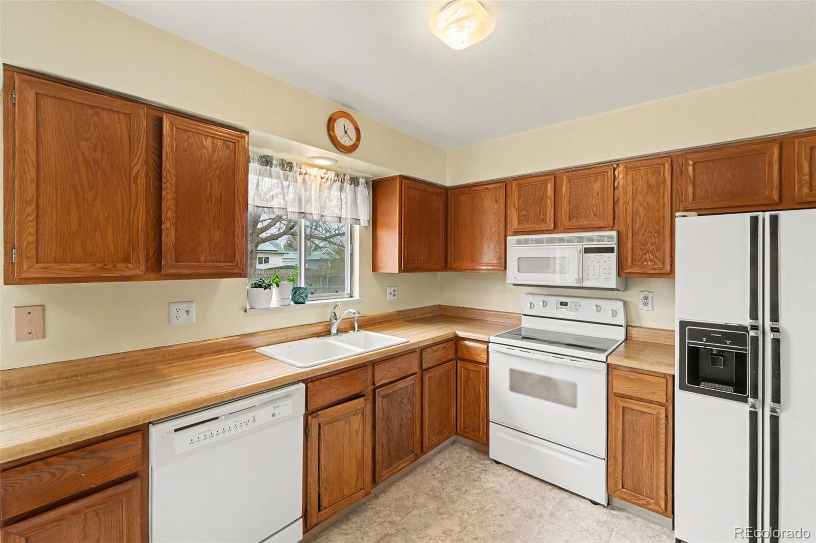 MLS Image #6 for 11055  dahlia court,thornton, Colorado