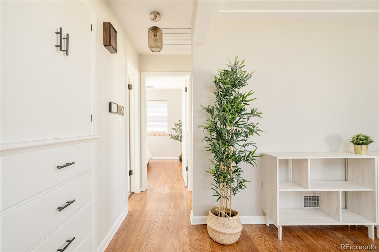 MLS Image #19 for 1350 e amherst avenue,englewood, Colorado