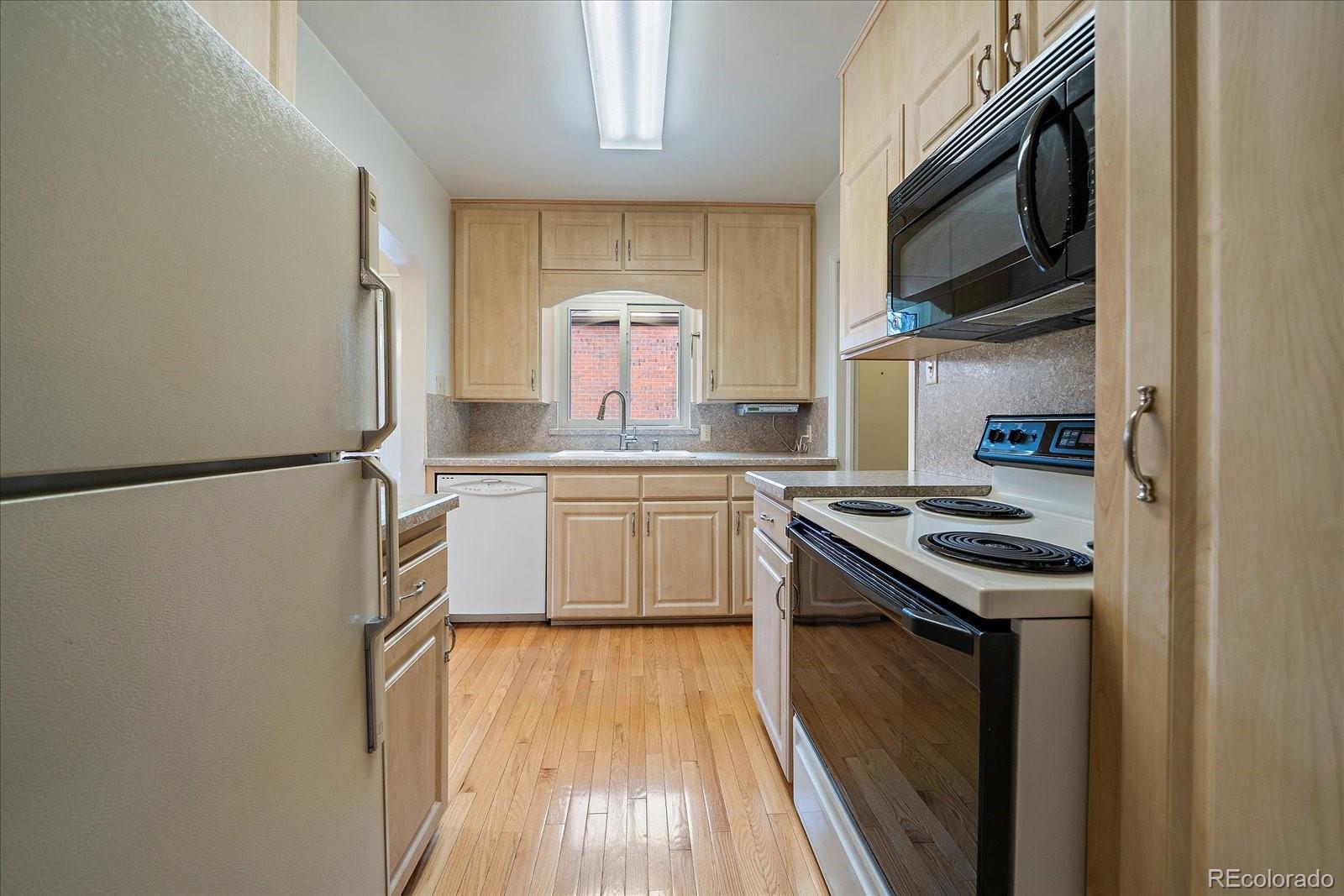 MLS Image #8 for 1250  grape street,denver, Colorado