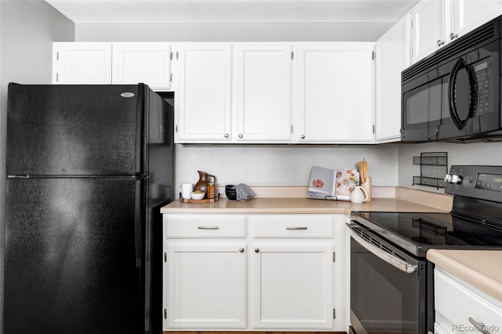 MLS Image #11 for 862 s reed court j,lakewood, Colorado