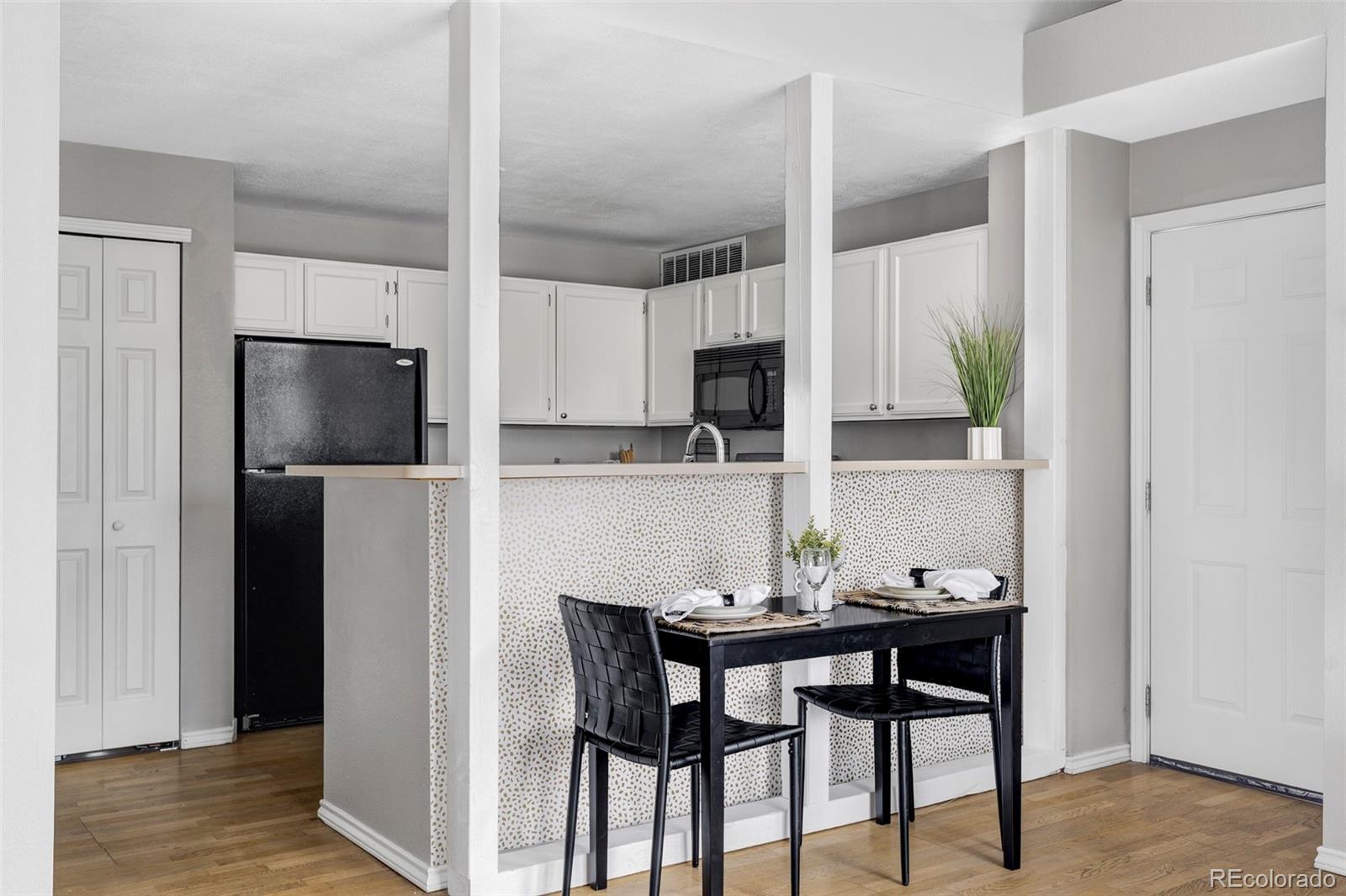 MLS Image #9 for 862 s reed court j,lakewood, Colorado