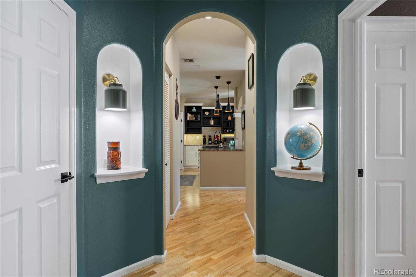 MLS Image #4 for 1140  cherokee street 403,denver, Colorado