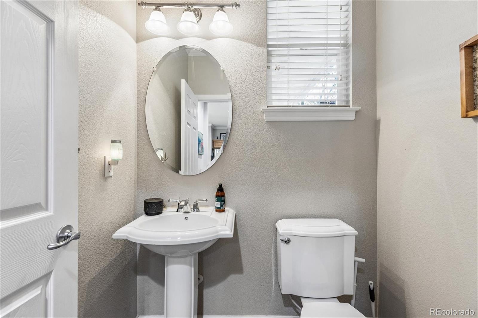 MLS Image #12 for 2658 n florence street,denver, Colorado