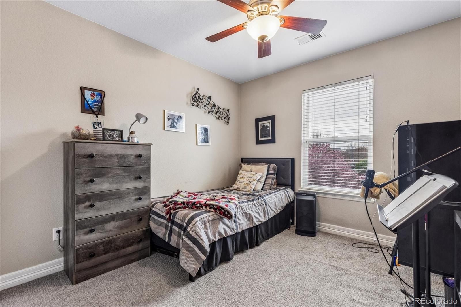 MLS Image #16 for 2658 n florence street,denver, Colorado