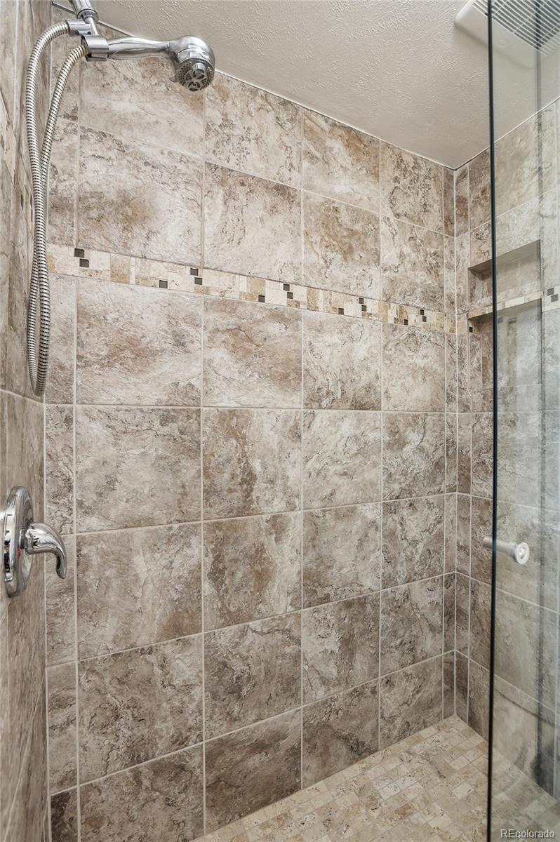 MLS Image #18 for 10982 w oregon place,lakewood, Colorado