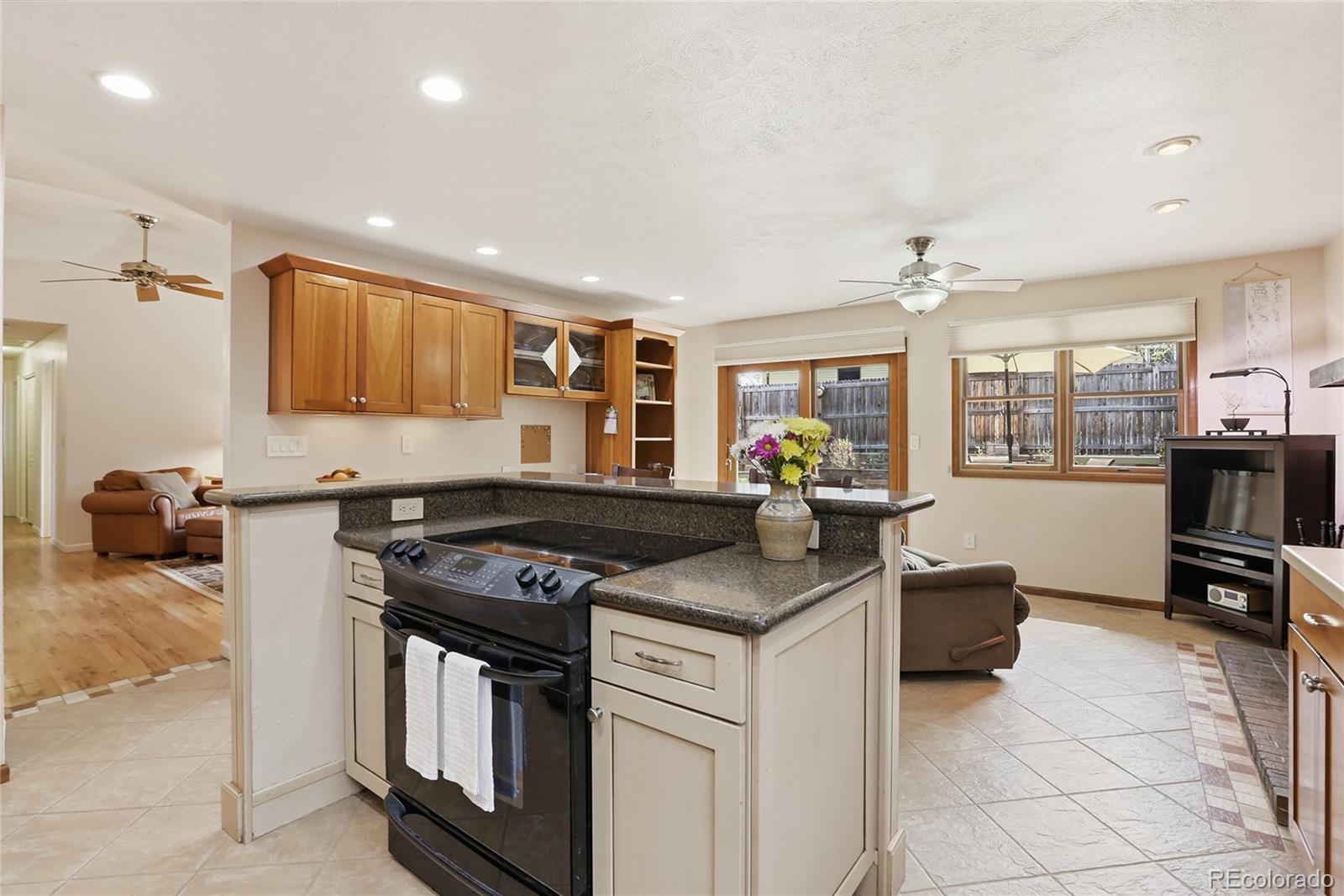 MLS Image #9 for 10982 w oregon place,lakewood, Colorado