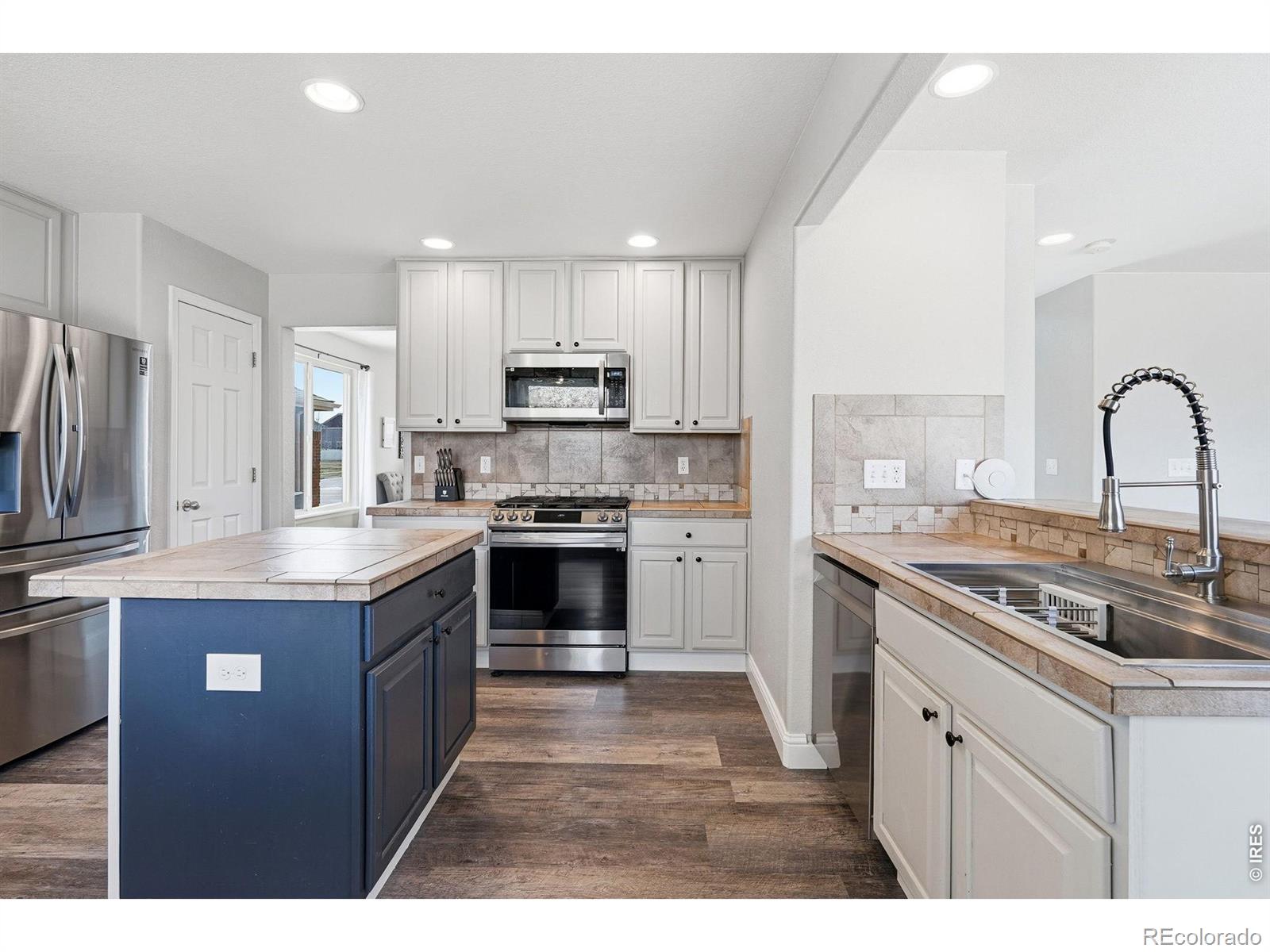 MLS Image #9 for 5204  clover basin drive,longmont, Colorado