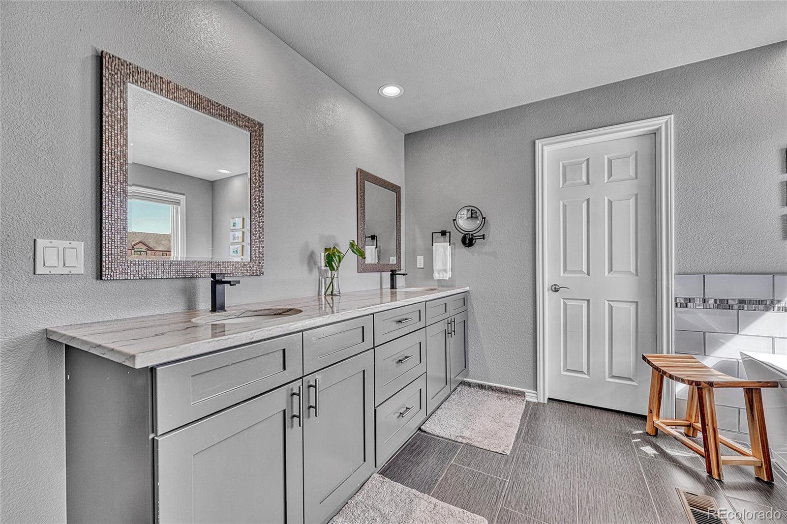 MLS Image #21 for 9859  eliza court,highlands ranch, Colorado