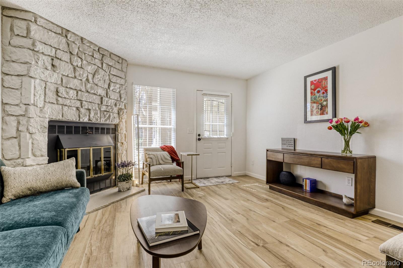 MLS Image #4 for 1811 s quebec way,denver, Colorado