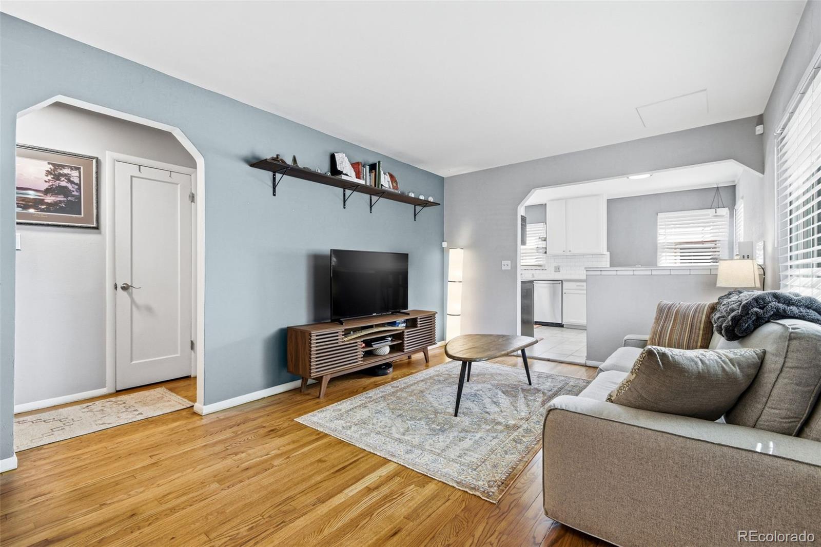 MLS Image #10 for 930 s bryant street,denver, Colorado