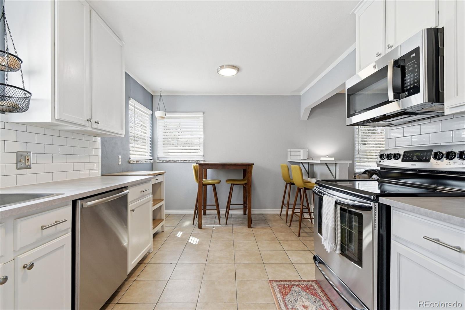 MLS Image #22 for 930 s bryant street,denver, Colorado