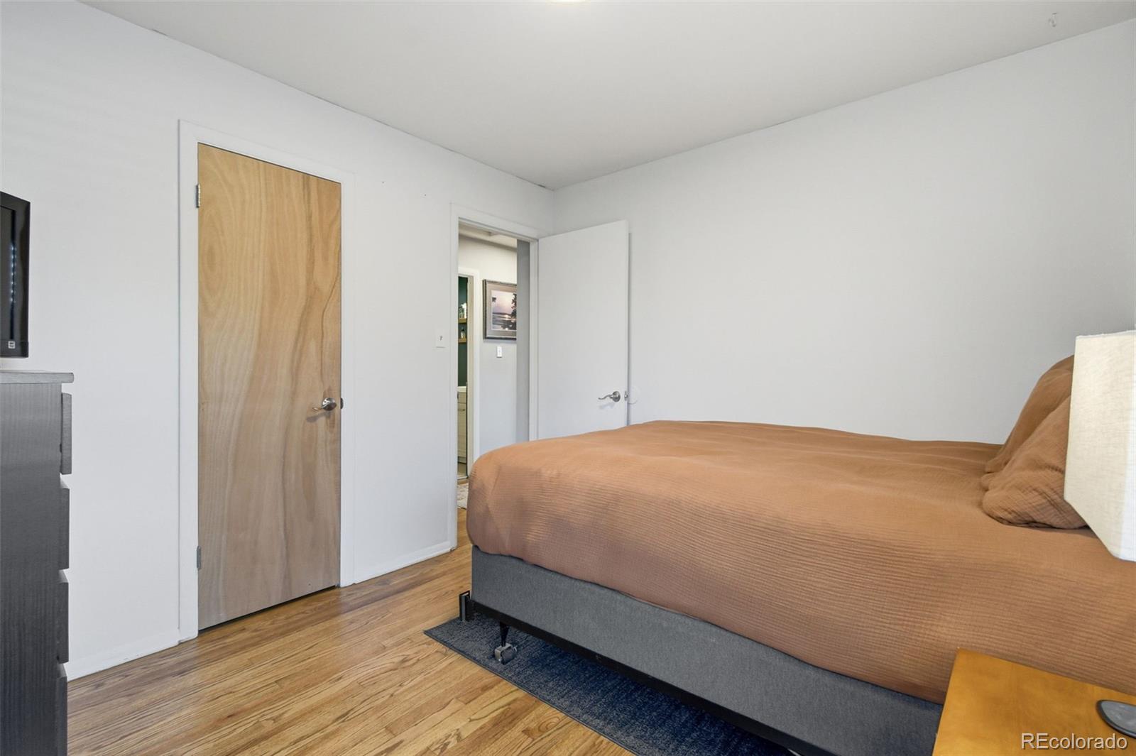 MLS Image #29 for 930 s bryant street,denver, Colorado