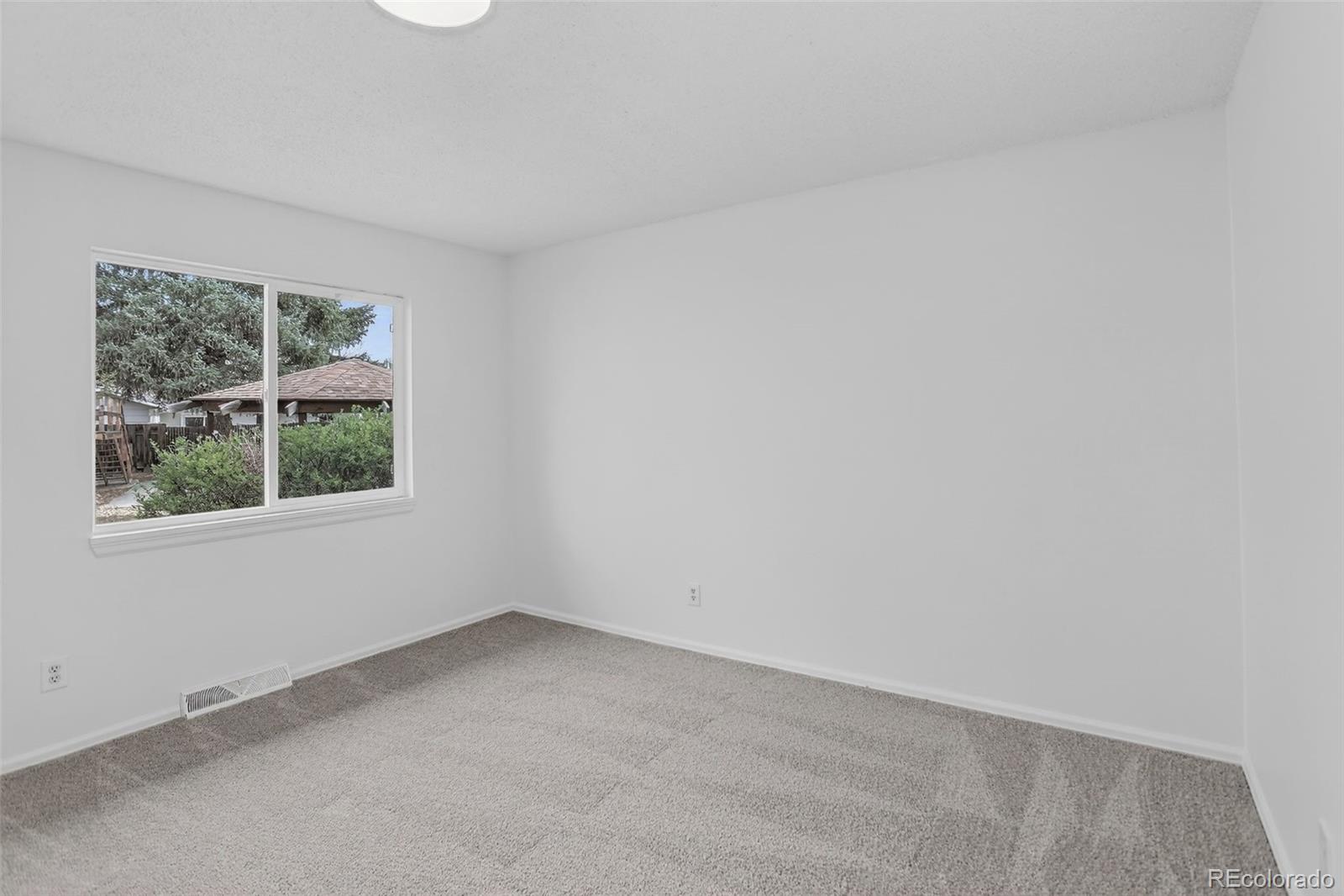 MLS Image #10 for 1820  meadow lane,longmont, Colorado