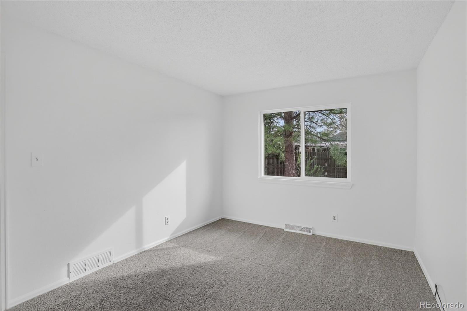 MLS Image #14 for 1820  meadow lane,longmont, Colorado