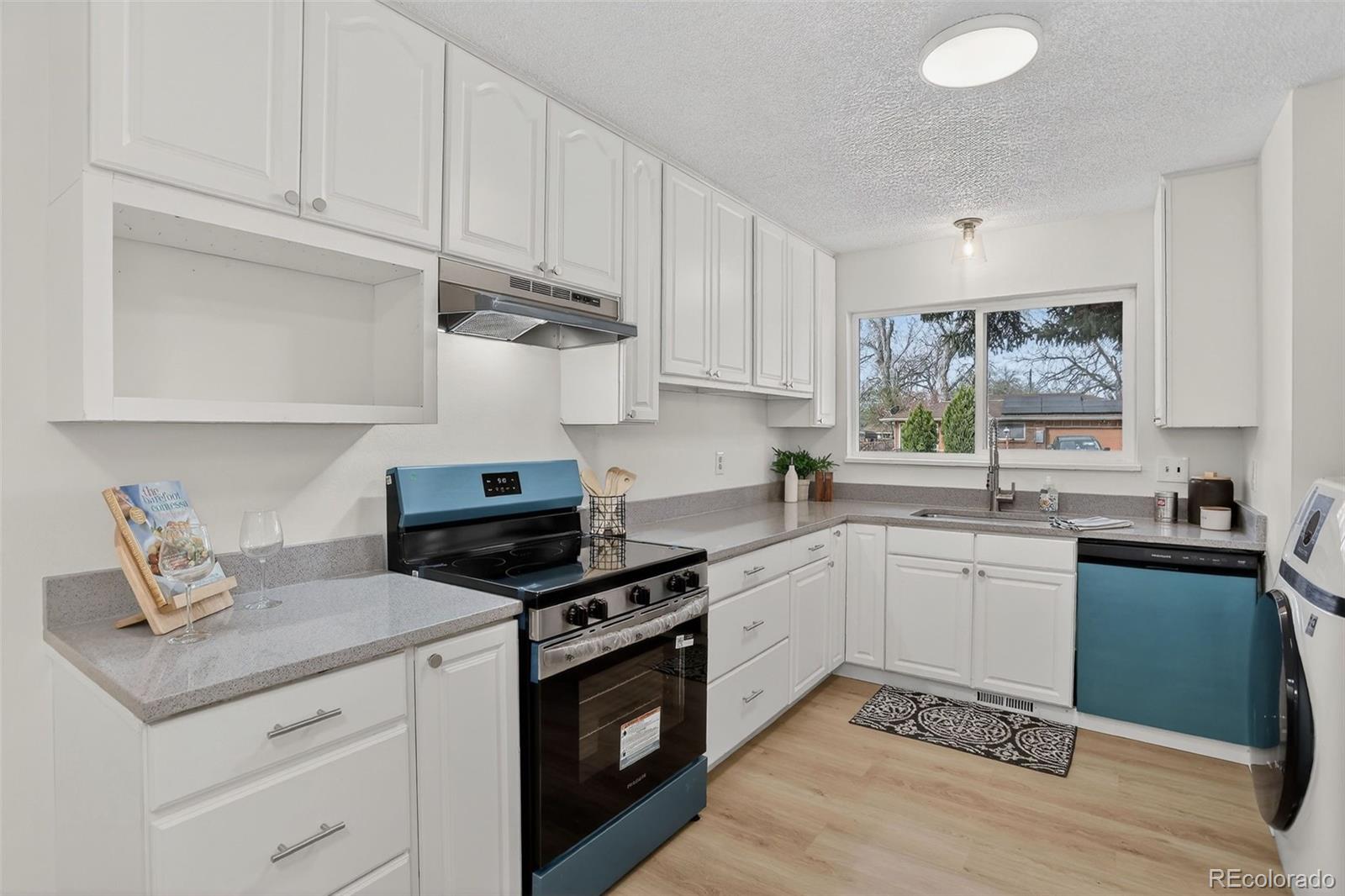 MLS Image #6 for 1820  meadow lane,longmont, Colorado