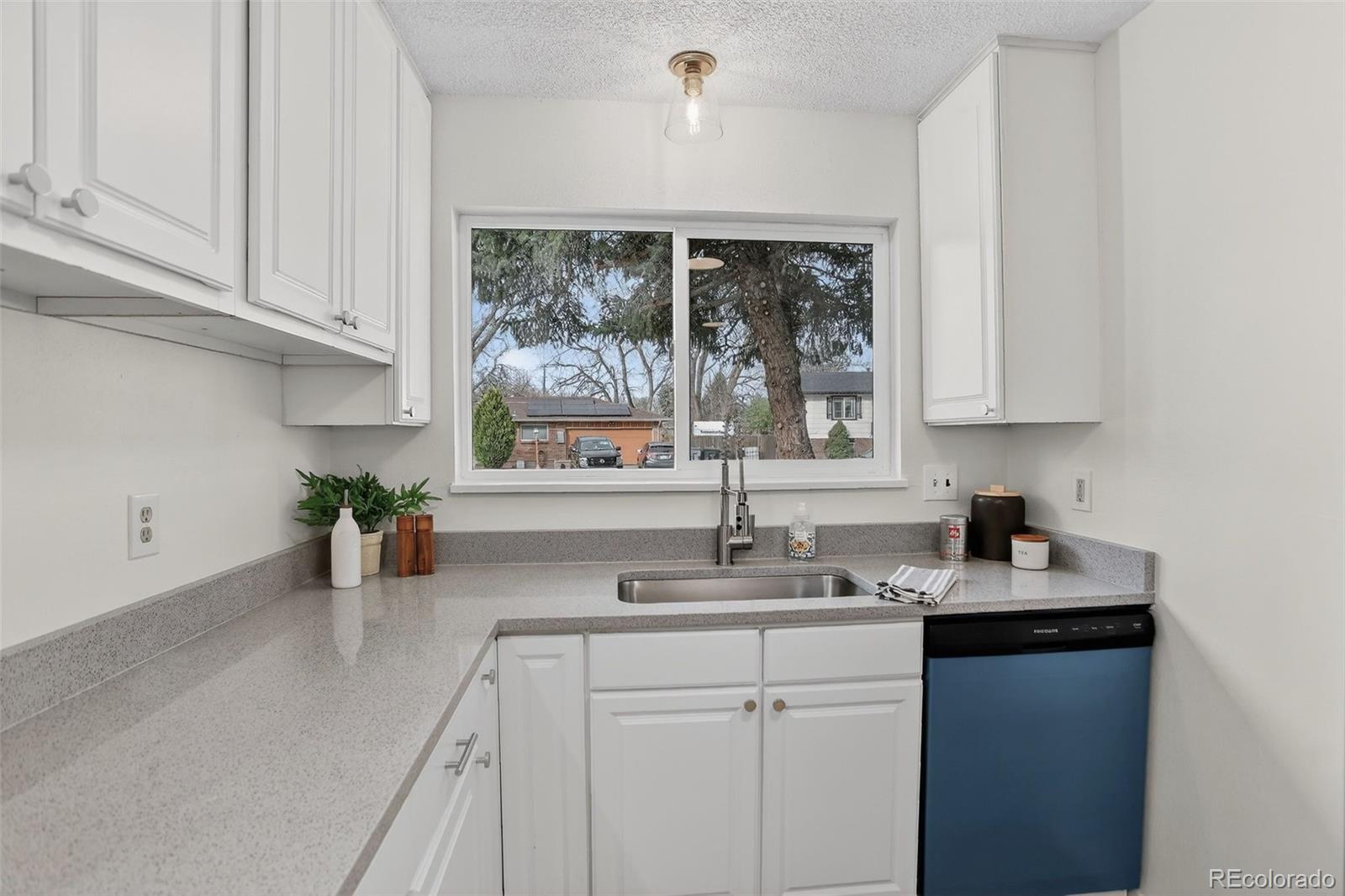MLS Image #7 for 1820  meadow lane,longmont, Colorado
