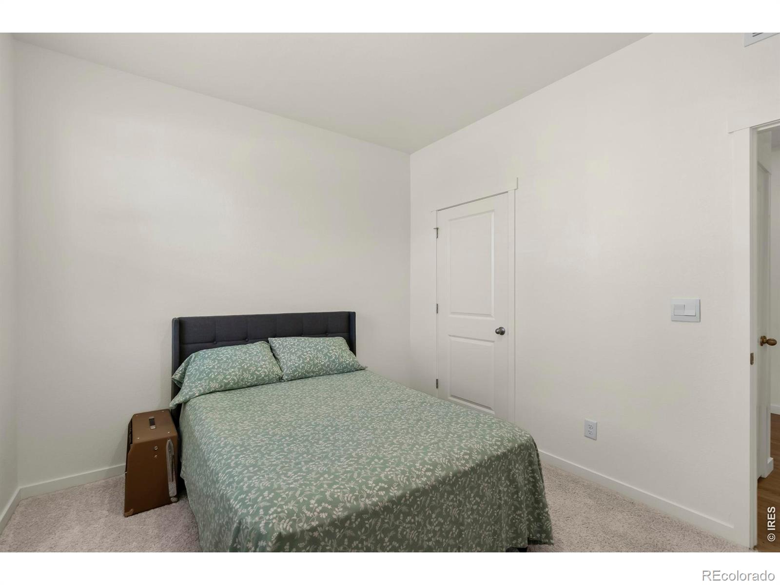 MLS Image #13 for 2555  siskin way,johnstown, Colorado