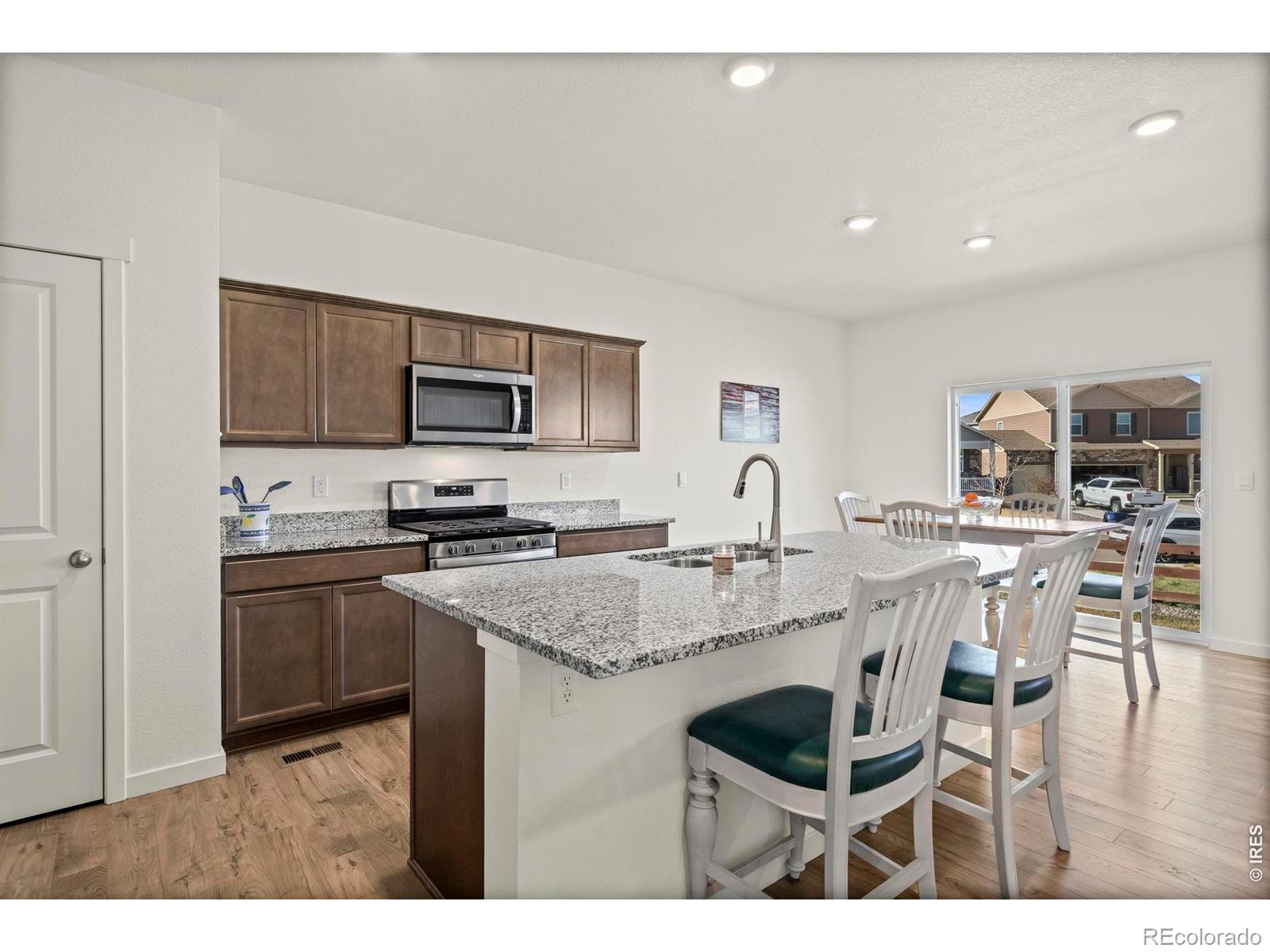 MLS Image #3 for 2555  siskin way,johnstown, Colorado