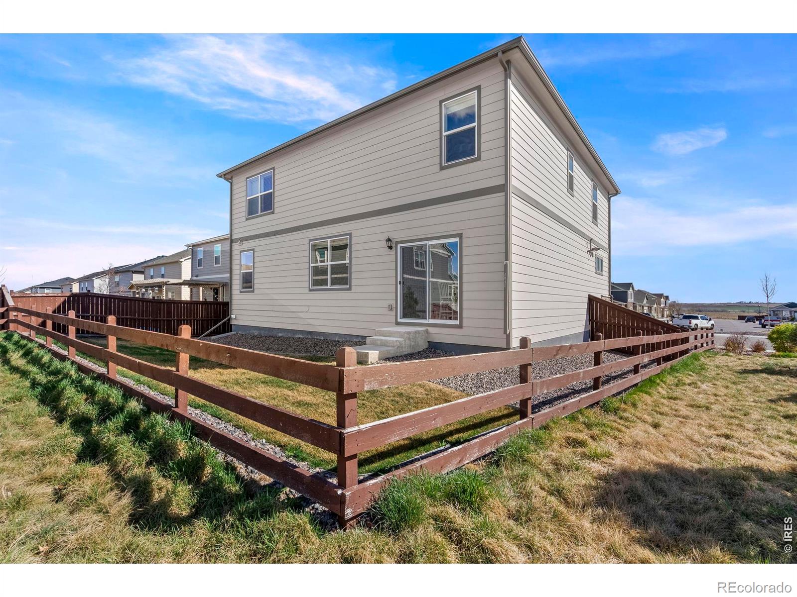 MLS Image #34 for 2555  siskin way,johnstown, Colorado