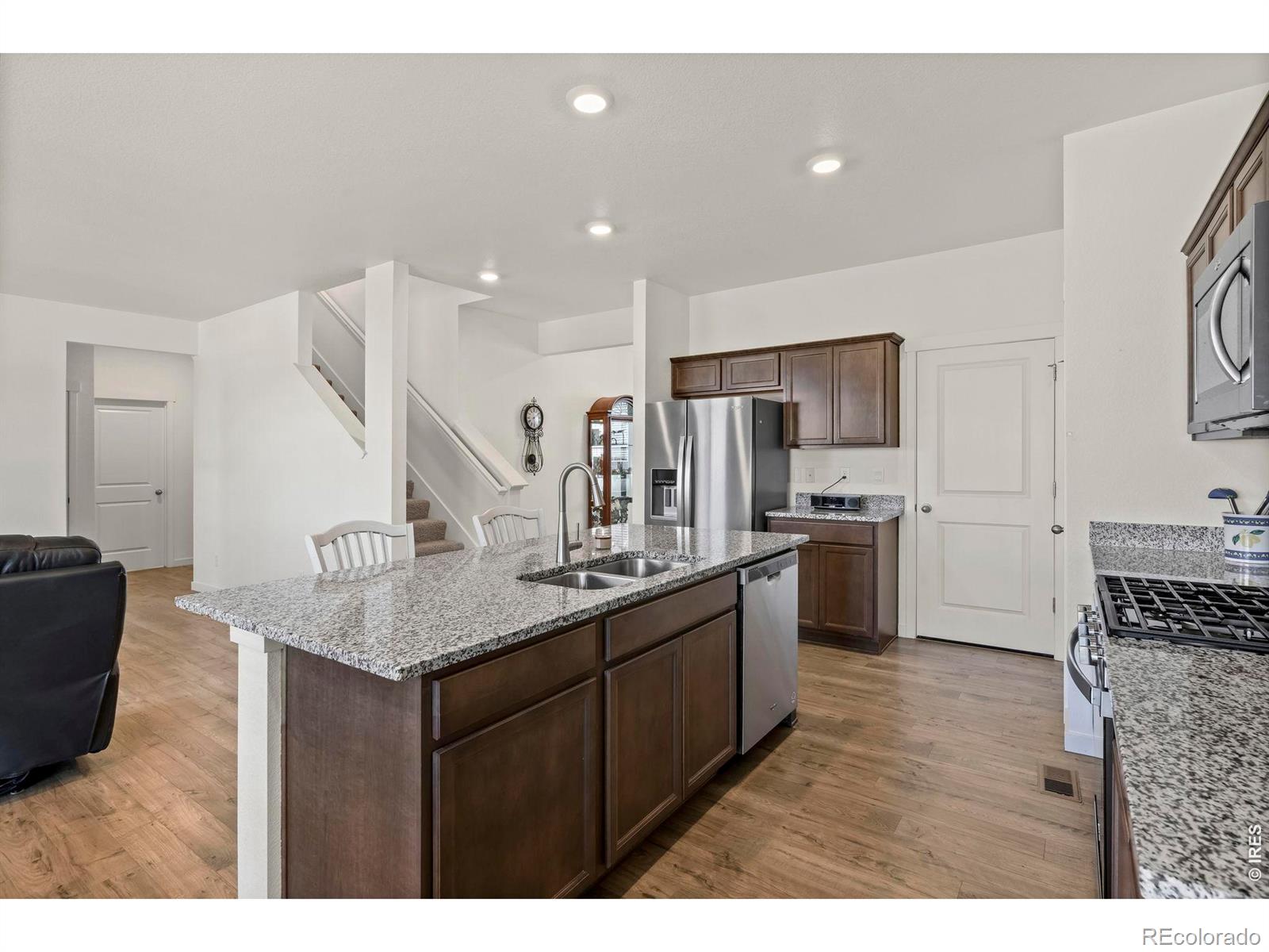 MLS Image #5 for 2555  siskin way,johnstown, Colorado