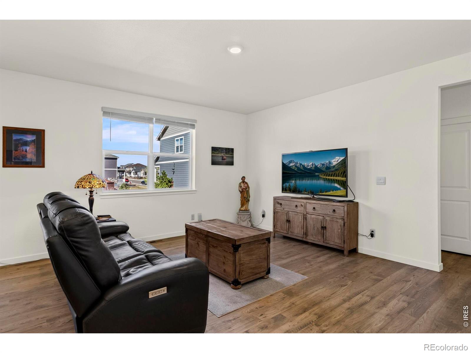 MLS Image #9 for 2555  siskin way,johnstown, Colorado