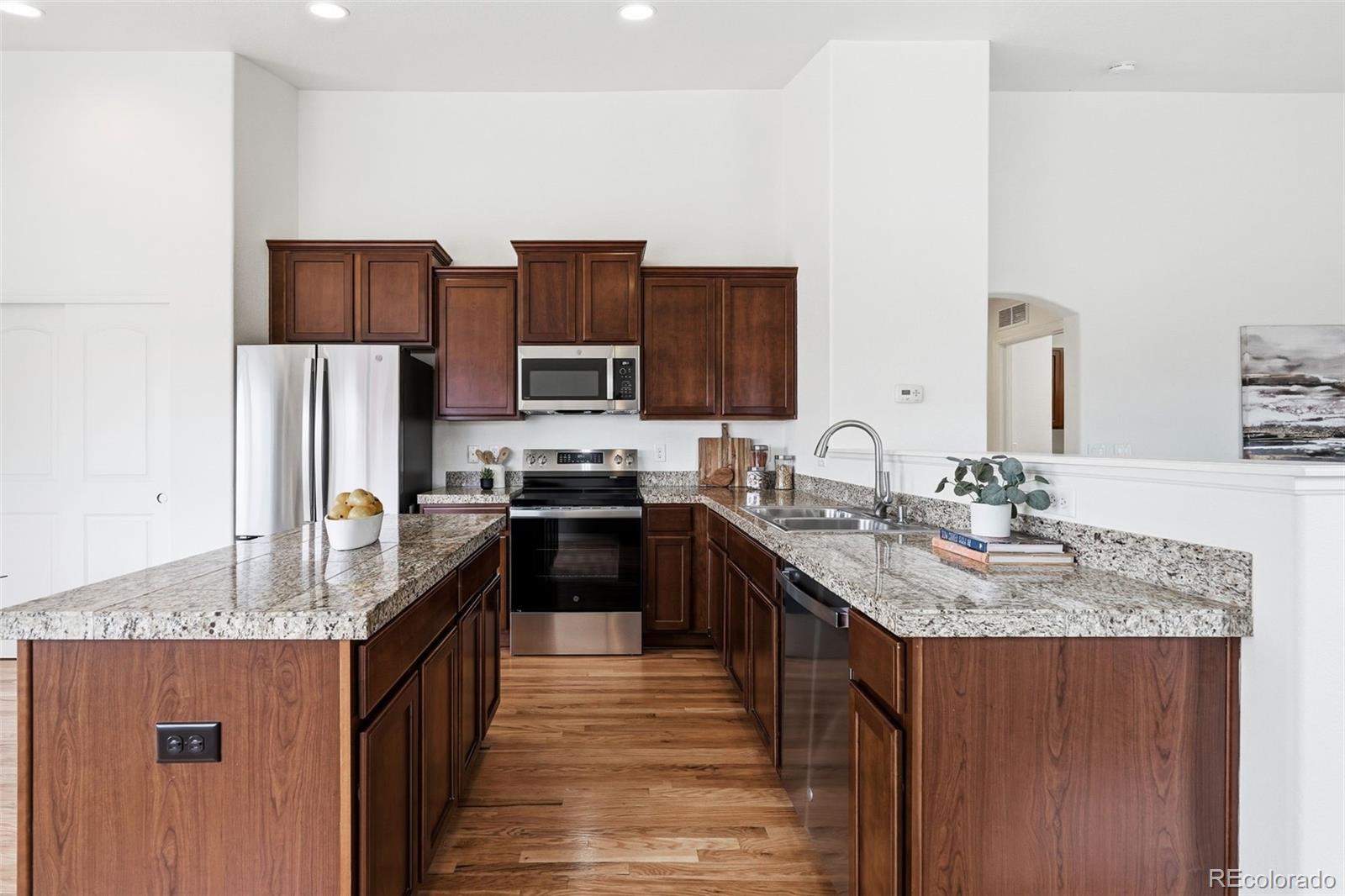 MLS Image #15 for 10233  olathe street,commerce city, Colorado