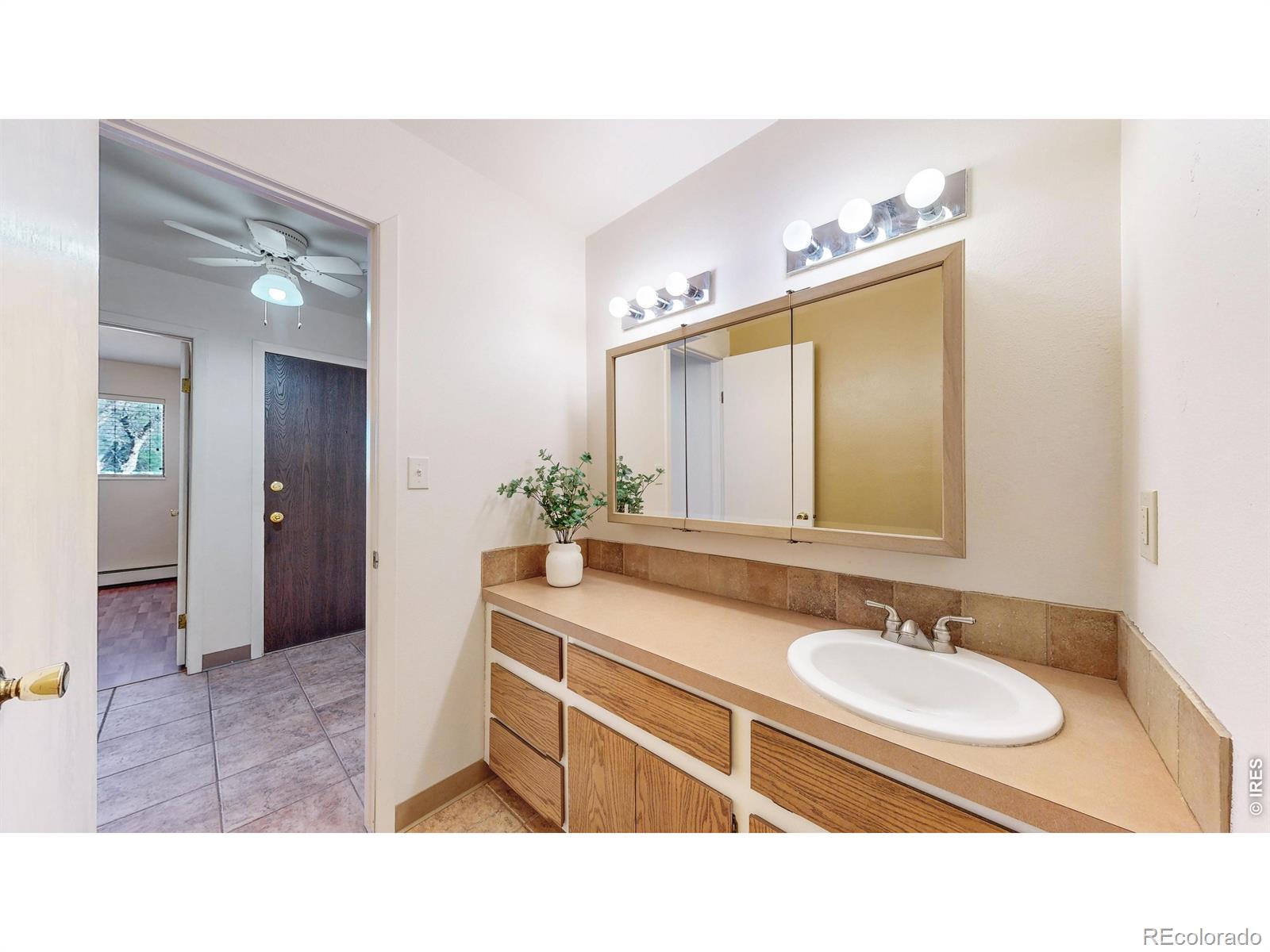 MLS Image #20 for 705 e drake road,fort collins, Colorado