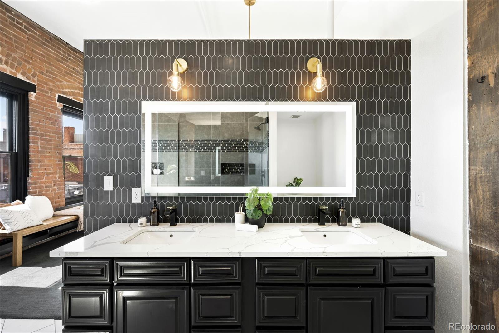 MLS Image #29 for 2560  blake street,denver, Colorado