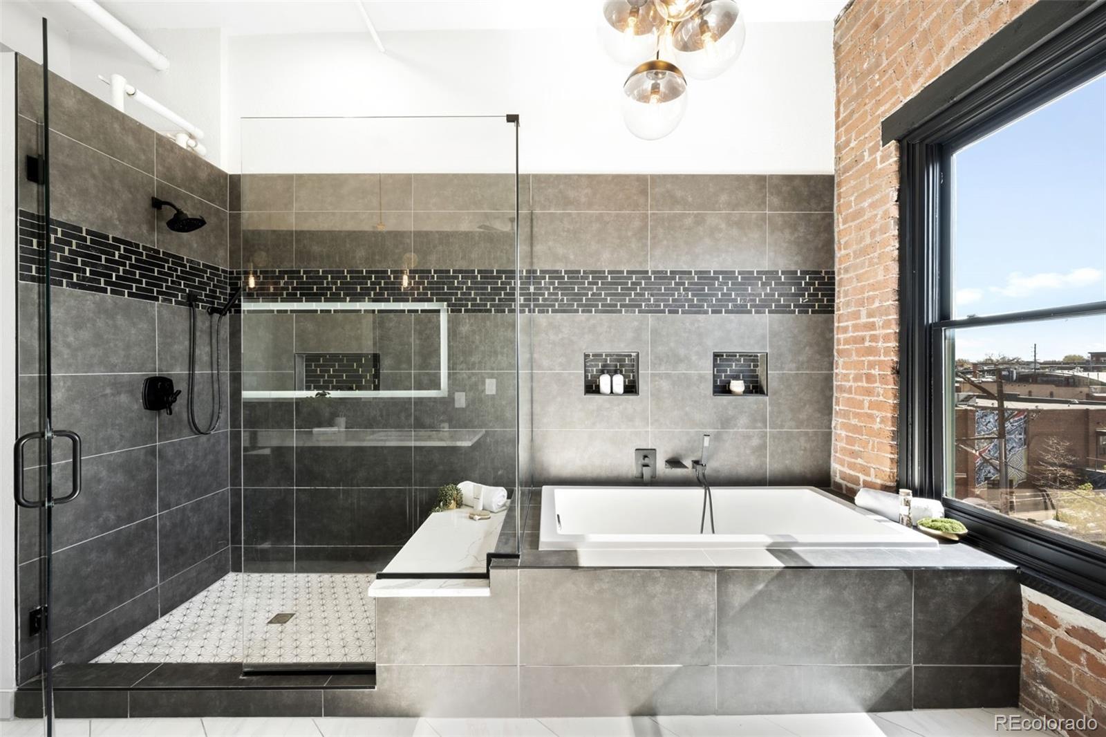 MLS Image #31 for 2560  blake street,denver, Colorado
