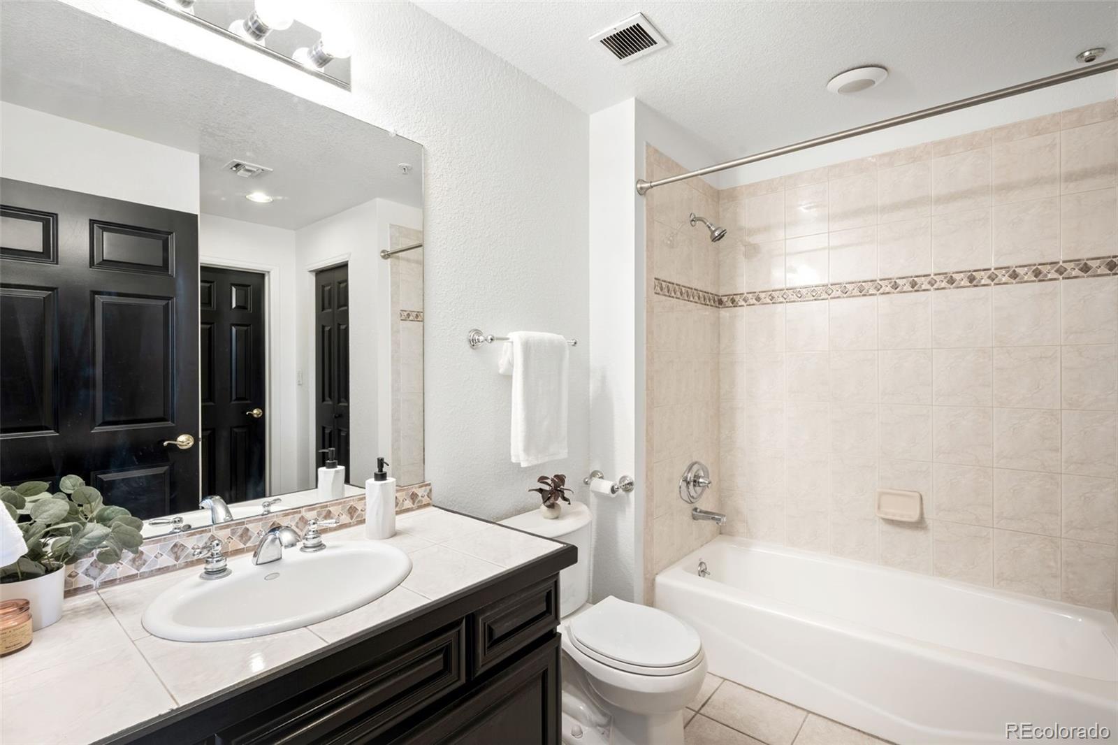 MLS Image #35 for 2560  blake street,denver, Colorado