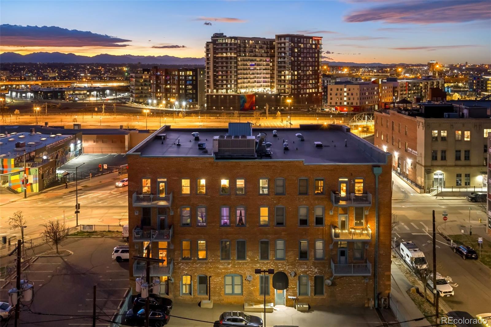 MLS Image #40 for 2560  blake street,denver, Colorado