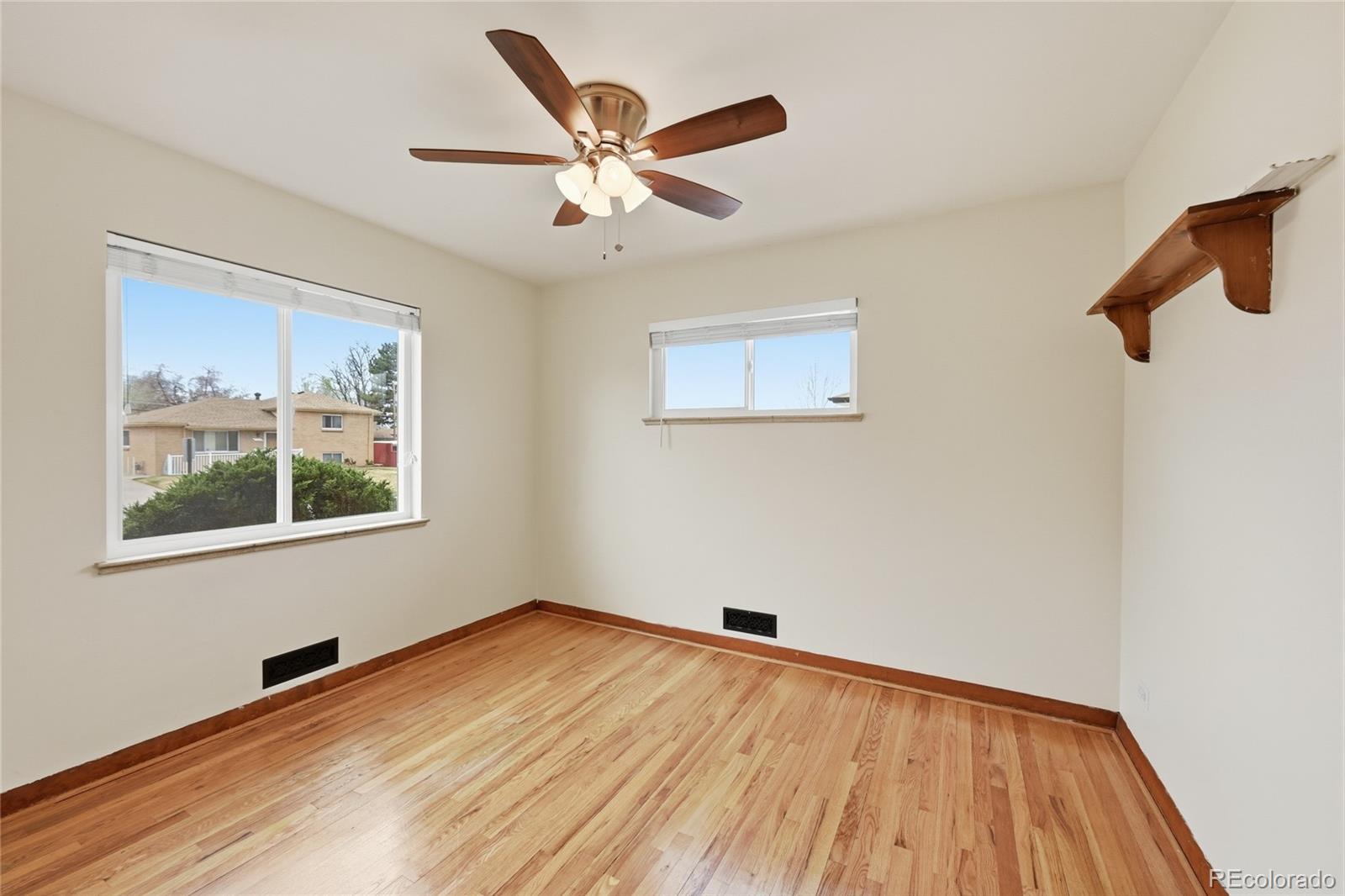 MLS Image #13 for 1982 s wolcott court,denver, Colorado