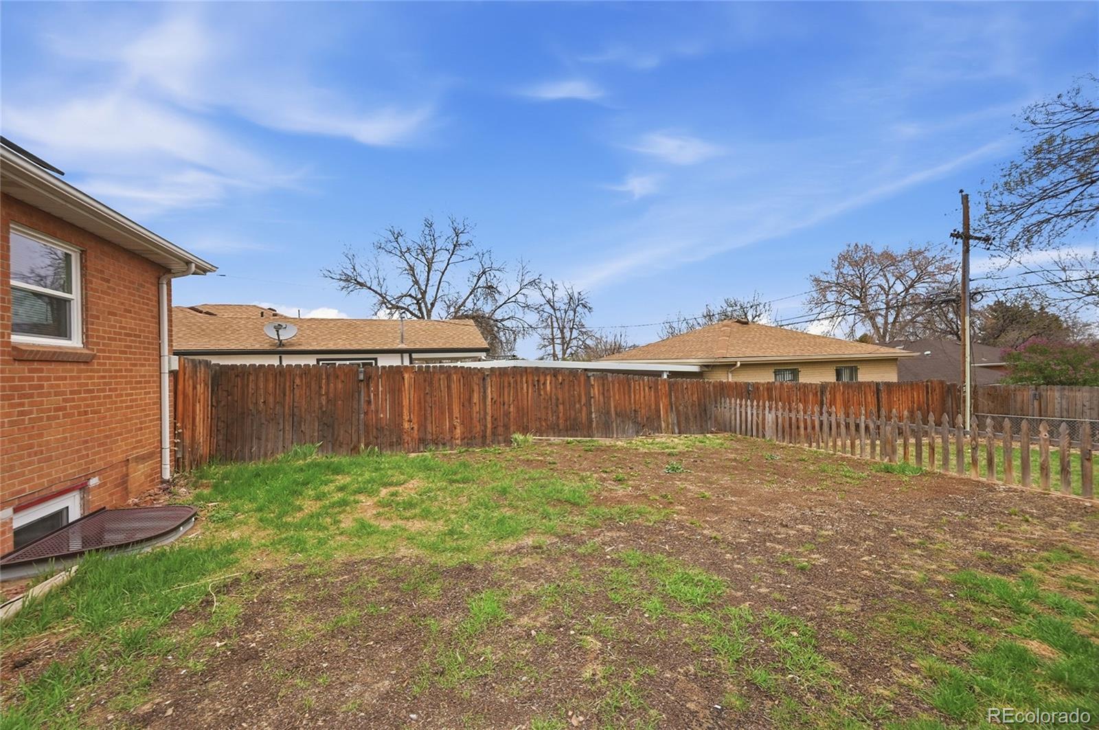 MLS Image #25 for 1982 s wolcott court,denver, Colorado