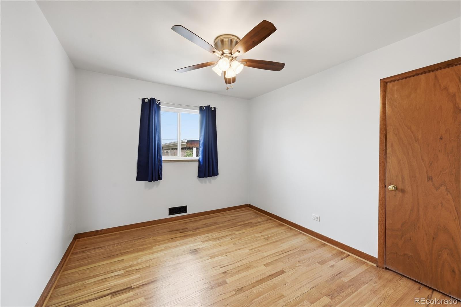 MLS Image #9 for 1982 s wolcott court,denver, Colorado