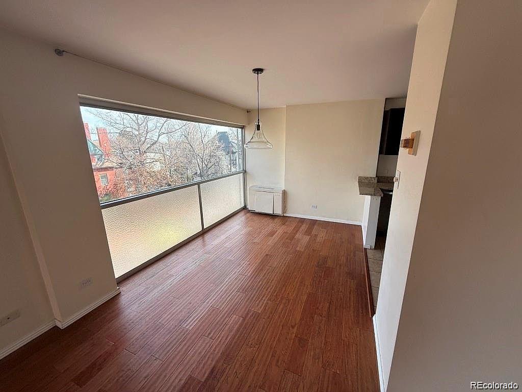 MLS Image #12 for 888 n logan street 5h,denver, Colorado